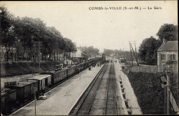 Postcard Combs the City Seine et Marne, The Station