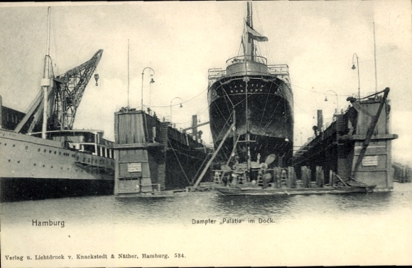Postcard HAPAG steamer Palatia in dock, passenger ship
