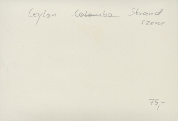 Foto Sri Lanka Ceylon, strandgezicht, moeder met kind, ca. 1880