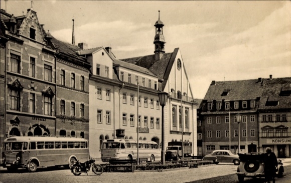 Ak Kahla in Thüringen, Markt mit Rathaus, Konsum, Busse