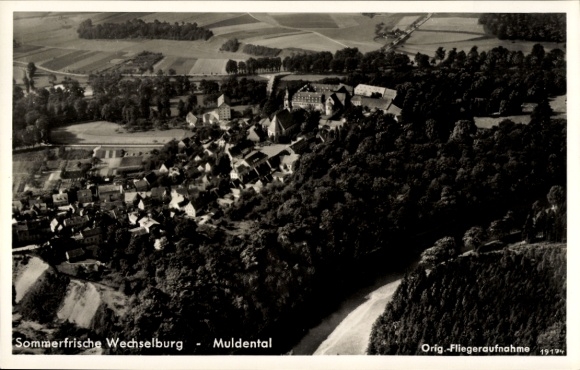 Ak Wechselburg in Sachsen, Luftaufnahme von  Muldental, Sommerfrische, Landschaft