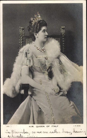 Postcard Elena of Montenegro, Queen of Italy, portrait, crown