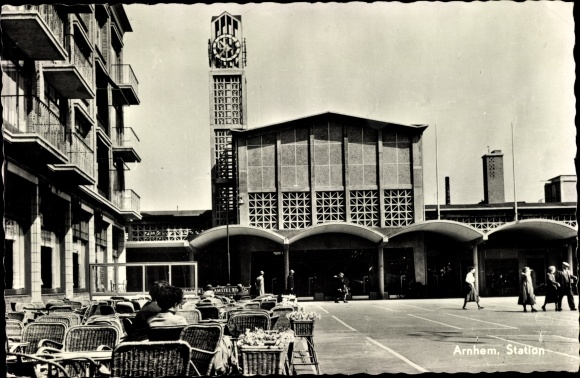 Postcard Arnhem Gelderland Netherlands, Station, Train Station