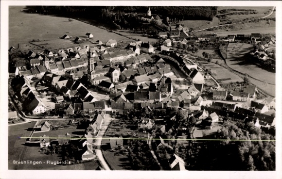 Ak Bruggen Bräunlingen in het Zwarte Woud Baden, luchtfoto van veel huizen, landelijke omgeving,