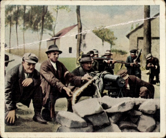 Collective picture The post-war period 41, May 1921, Annaberg Upper Silesia, Polish insurgents, barricade