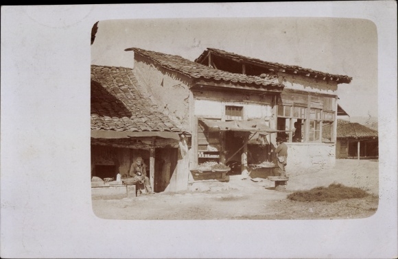 Photo Postcard Macedonia, street section with houses, plot, I WW