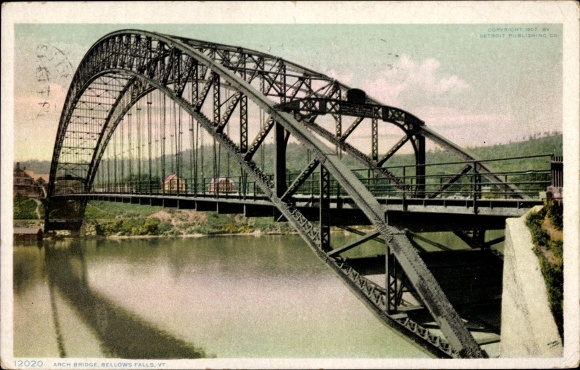 Ak Bellows valt Vermont de V.S., Boogbrug