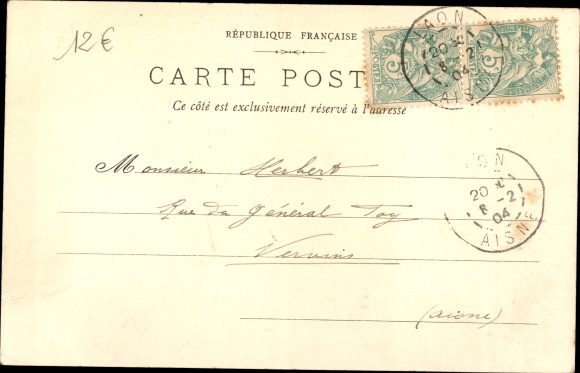 Postcard Laon Aisne, soldiers of the 29th Artillery, Hotel de l'Ecu