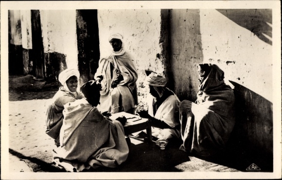 KP Scenes et Types, ludowe typy Maghrebu, Une partie de Dominos, Arabowie