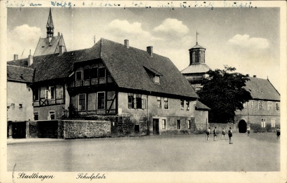 Postcard Stadthagen in Lower Saxony, school place