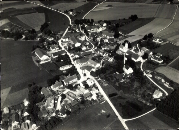 Foto Habertshausen Schrobenhausen in Oberbayern, Fliegeraufnahme vom Ort