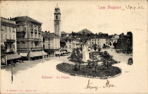 Ak Pallanza Lago Maggiore Piemonte, Platz mit Statue, Gebäude, Blick auf den Lago Maggiore