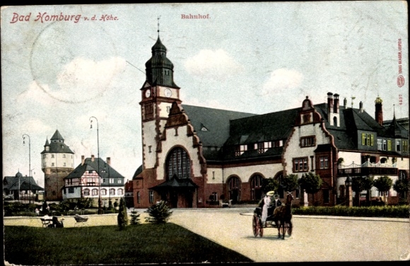Ak Bad Homburg vor der Höhe Hessen, Bahnhof, s Gebäude, elegante Architektur, Kutsche