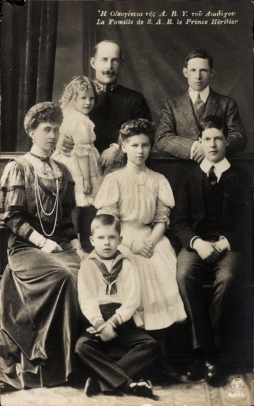 Postcard King Constantine I of Greece with family, Sophie of Prussia