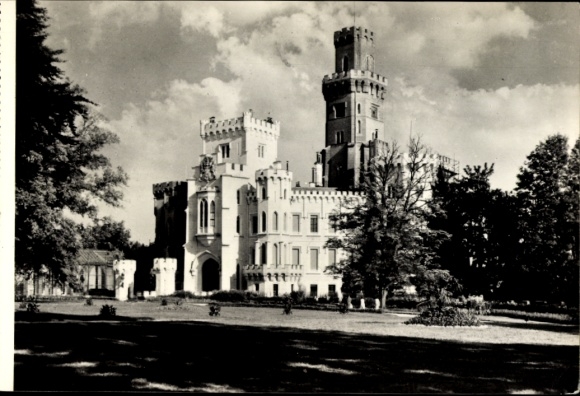 Ak Hluboká nad Vltavou Frauenberg Südböhmen, Schloss Hluboká, s Gebäude, Renaissance, Barock, Got