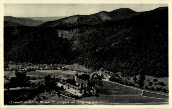 Ak Untermünstertal Münstertal im Schwarzwald, Fliegeraufnahme, Kloster St. Trudpert