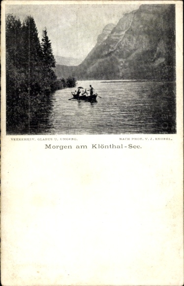KP Canton Glarus Szwajcaria, poranek nad jeziorem Klönthal