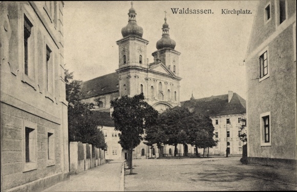 Postcard Waldsassen in der Oberpfalz, church square