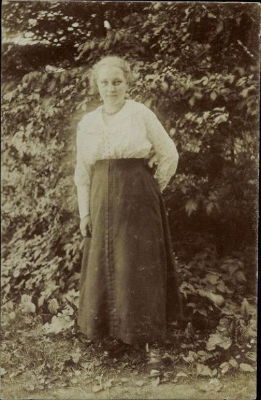 10 alte Ak Frauenportraits, diverse Ansichten