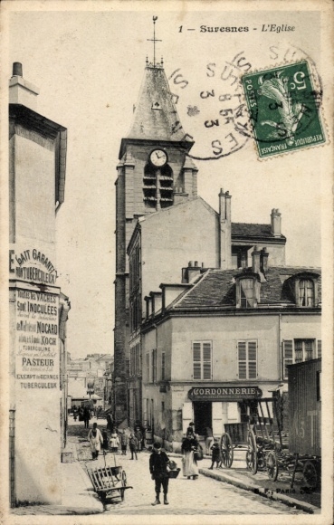 Ak Suresnes Hauts de Seine, Kirche mit Turm, zahlreiche Menschen, alte Gebäude, Pferdefuhrwerke