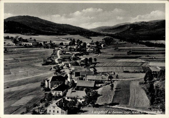 Ak Langdorf Beierse Woud Neder-Beieren, luchtfoto