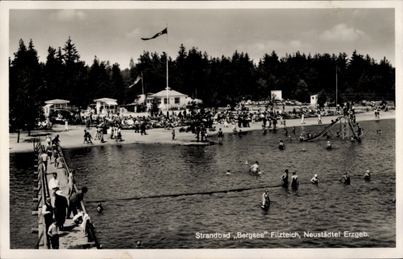 Ak Neustädtel Schneeberg im Erzgebirge, Strandbad Bergsee Filzteich, Rutsche
