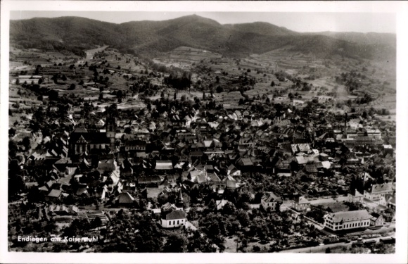 Ak Endingen am Kaiserstuhl, Luftaufnahme