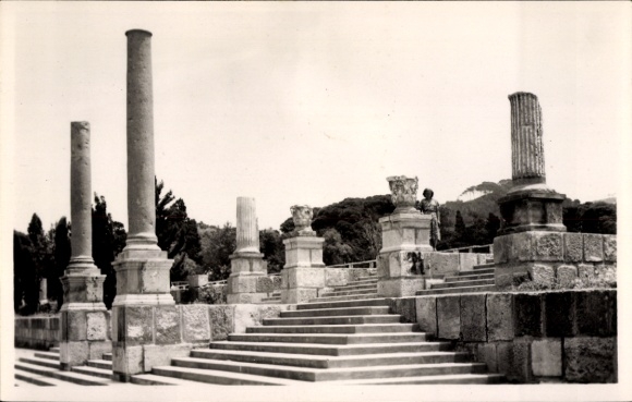 Ak Cherchell Algerien, Römische Ruinen, Eingang zum Stadion, Säulen, Treppen