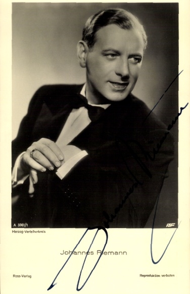 Postcard actor Johannes Riemann, Ross Verlag A 3361 1, portrait, autograph