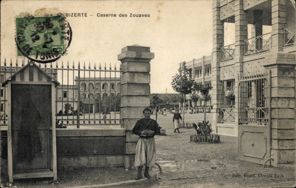 Postcard Bizerte Tunisia, Caserne des Zouaves
