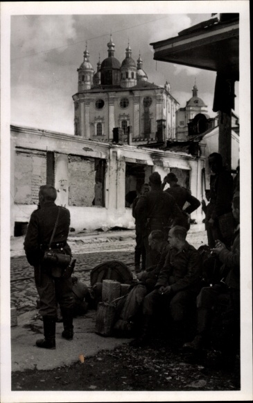 Postcard Smolensk Russia, Cathedral, Soldiers