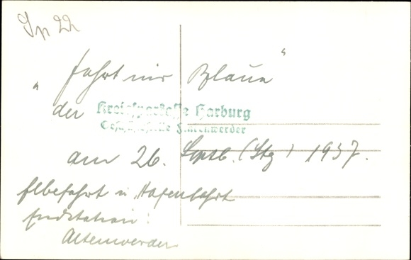 Photo Postcard Hamburg Harburg Altenwerder, district savings bank Harburg, shipping on the Elbe, men's group