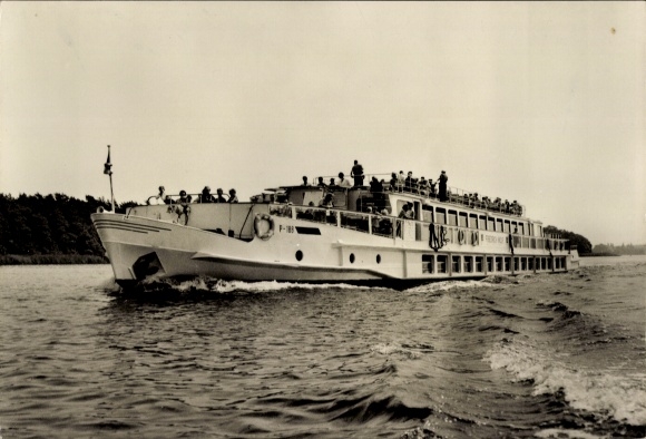Ak Spreedampfer, Luxusfahrgastschiff Friedrich Wolf, Weiße Flotte Berlin