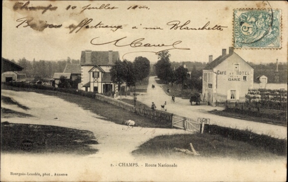 Ak Jonzac Frankreich, Schöne Landschaft, Dorfstraße, Ein Cafe und Hotel, Alte 
