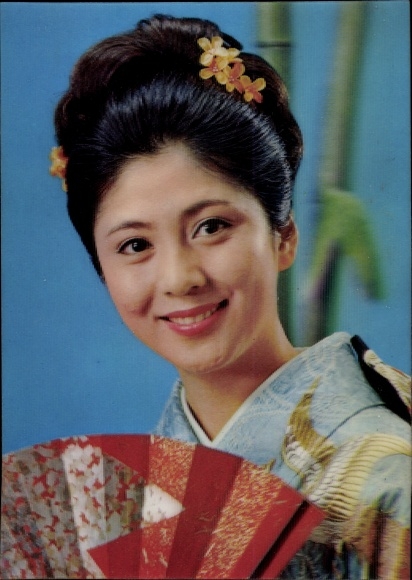 3 D Postcard Winky Girl, Winking Asian with a fan