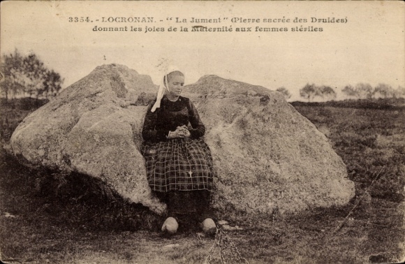 PC Locronan Finistère, woman in Breton costume