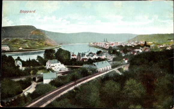KP Boppard am Rhein, widok na krajobraz Nadrenii, domy, wzgórza, woda