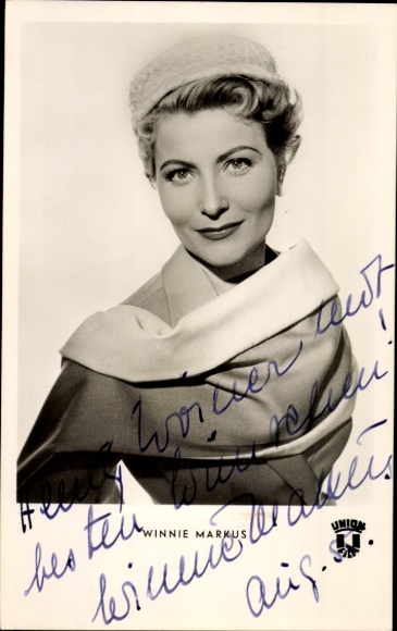 Postcard actress Winnie Markus, portrait with hat, autograph, it's called love