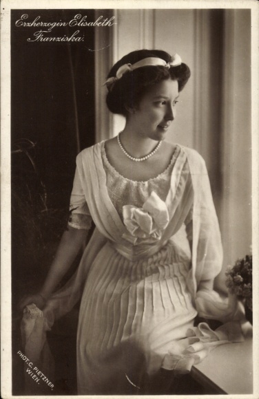 Ak Erzherzogin Elisabeth Franziska von Österreich-Toskana, Portrait, BKWI
