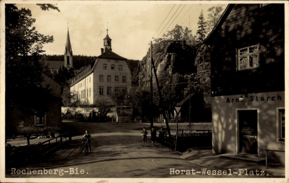 Foto Ak Rechenberg Bienenmühle Erzgebirge, Horst Wessel Platz, Geschäftshaus Arno Storch