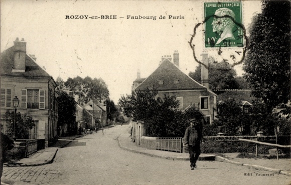 CPA Rozay en Brie Seine et Marne, Faubourg de Paris