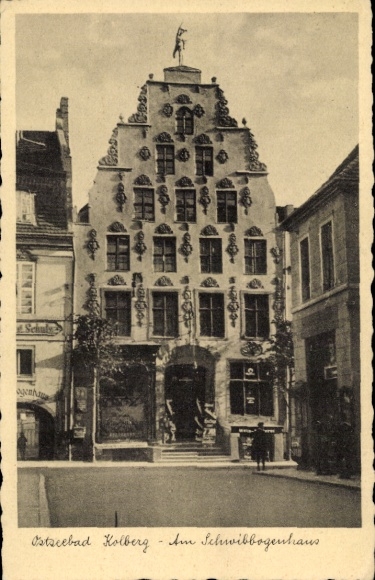 Ak Kołobrzeg Ostseebad Kolberg Pommern, Schwibbogenhaus