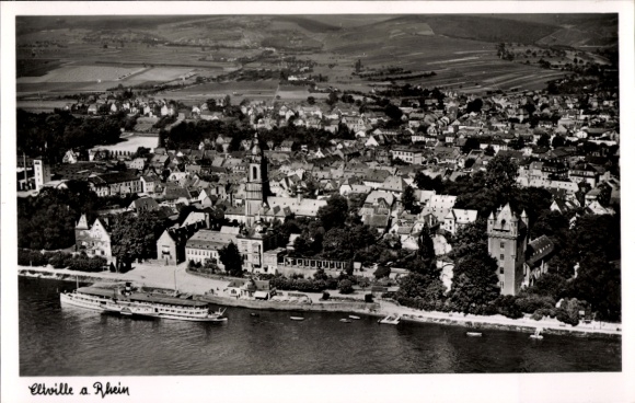 Ak Eltville am Rhein Hessen, Luftaufnahme der Stadt Eltville, Rheinlandschaft, Schiffe