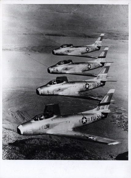 foto Amerikaans militair vliegtuig, North American F-86