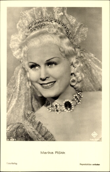 Ak Schauspielerin Marika Rökk, Portrait, Ross Verlag A 3330/3, Autogramm