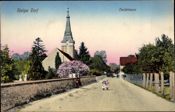 Ak Stolpe Hohen Neuendorf Oberhavel, Dorfstraße, Kirche