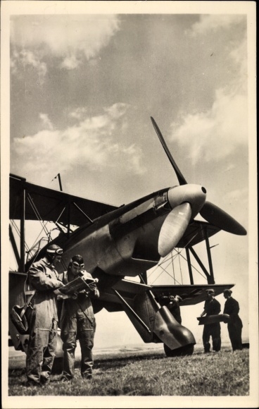 Postcard German Air Force, Fieseler Fi 167 fighter plane is made ready for take off