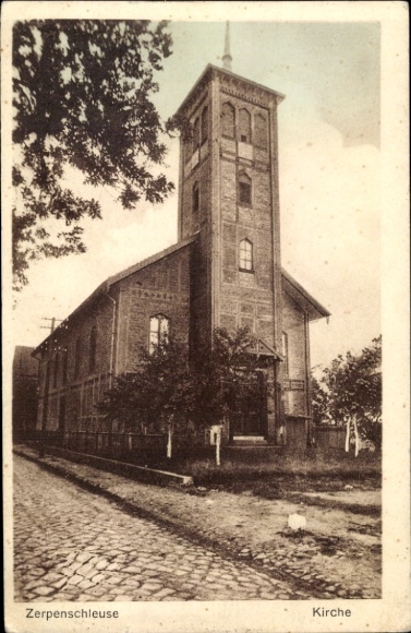 Postcard Zerpenschleuse Wandlitz in der Mark, church, building in the n style, street view