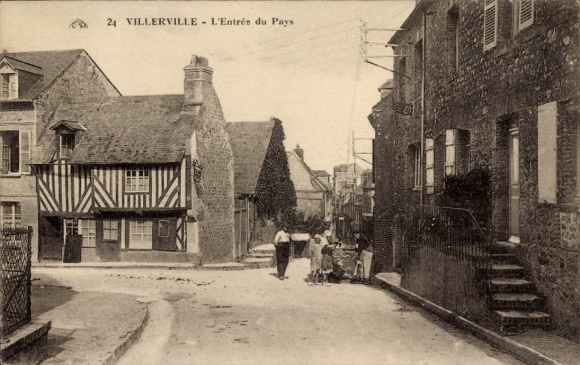 Postcard Villerville Calvados, Entrance to the Country