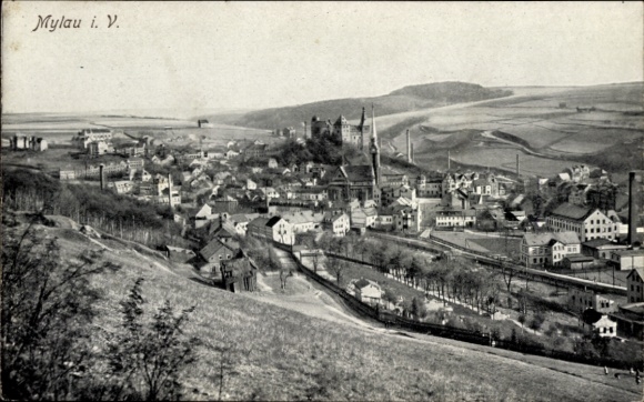 Ak Mylau Reichenbach im Vogtland, Panorama vom Ort, Talblick, Kirche, Burg
